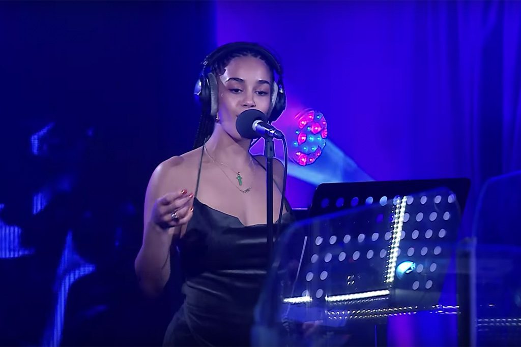 Jorja-Smith-Live-Lounge