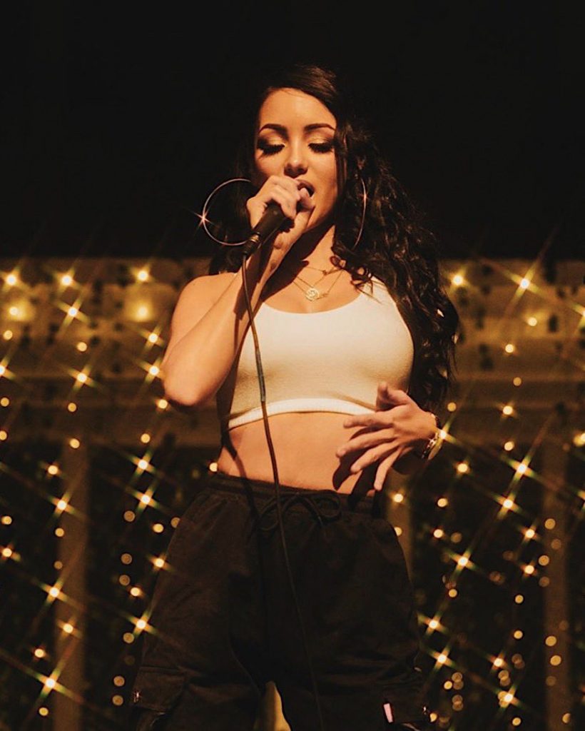 Melanie Iglesias - Life Is a B