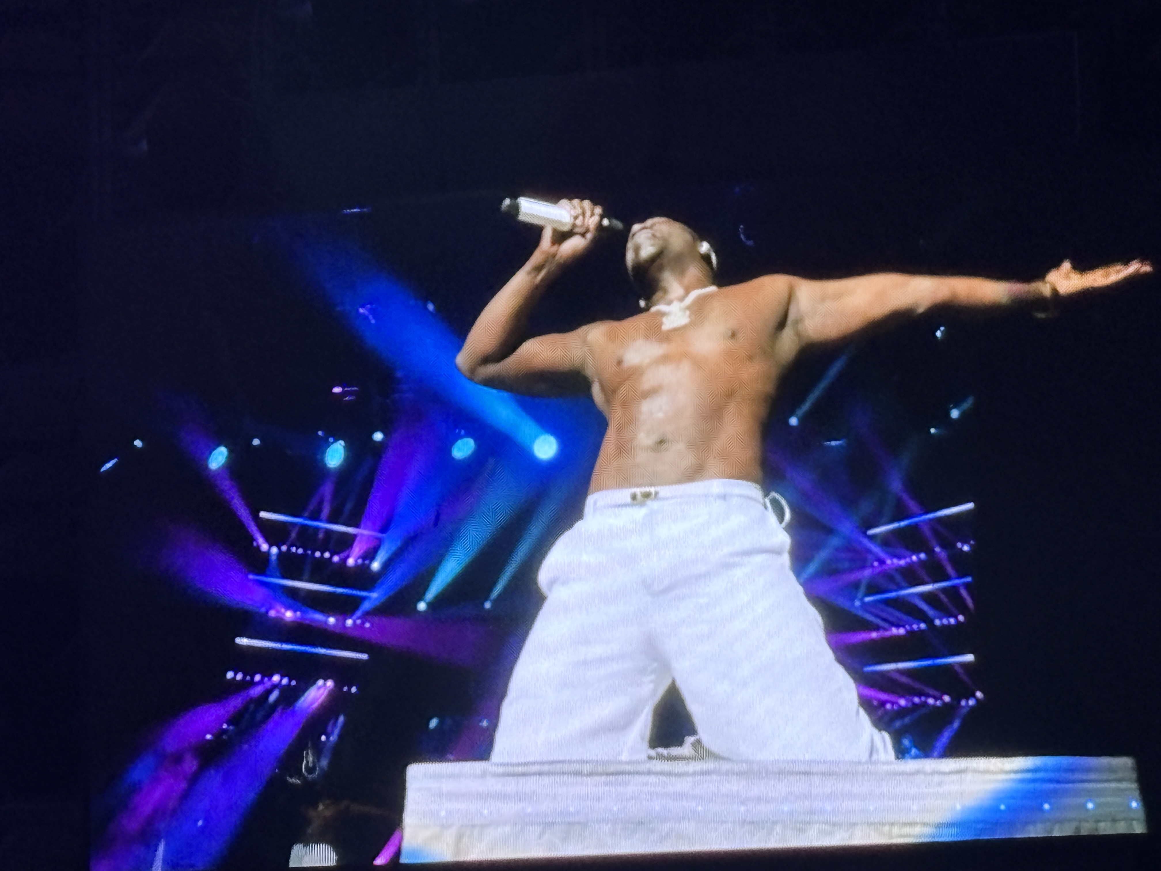 AKON Talks ‘Nights Like This’ Tour, New Album ‘Beautiful Day’